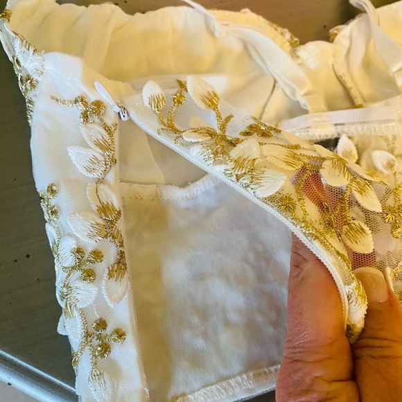 Semi sheer floral bralette - Picture 4 of 7